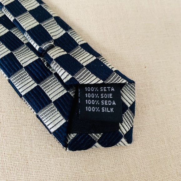 Fogia Men’s Tie - Picture 4 of 4